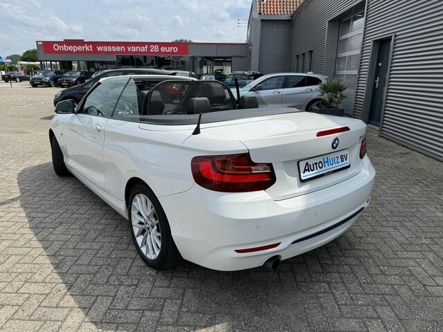 BMW 2-SERIE Cabrio 218i Executive Sport Line Leer Navigatie PDC Xenon Climate Control Stuurverwarming Stoelverwarming