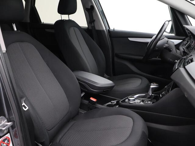 BMW 2-SERIE Active Tourer 225XE 224 PK HYBRID XDRIVE EXECUTIVE + LED / NAVIGATIE