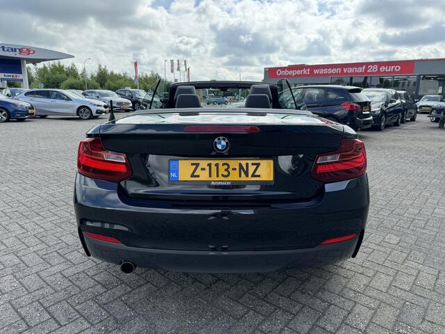 BMW 2-SERIE Cabrio 218i High Executive M Sport 18 inch Xenon Lederen interieur PDC Navigatie Stuurverwarming Stoelverwarming 18 Inch