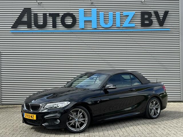 BMW 2-SERIE Cabrio 218i High Executive M Sport 18 inch Xenon Lederen interieur PDC Navigatie Stuurverwarming Stoelverwarming 18 Inch