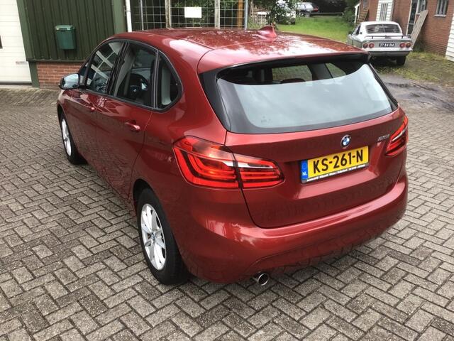 BMW 2-SERIE 216I CENT. EXECUTIVE