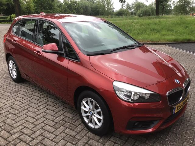 BMW 2-SERIE 216I CENT. EXECUTIVE