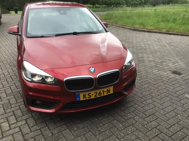 BMW 2-SERIE 216I CENT. EXECUTIVE