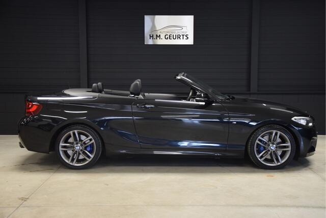 BMW 2-SERIE Cabrio 220i M Sport Automaat Leder Groot Navi Clima Xenon 18inch Zeer mooi!