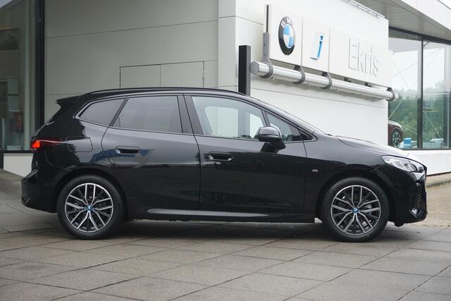 BMW 2-SERIE Active Tourer 225e xDrive Aut. M Sportpakket / 18" LMV / Panoramadak / Harman Kardon / Driving Assistant Plus / Trekhaak