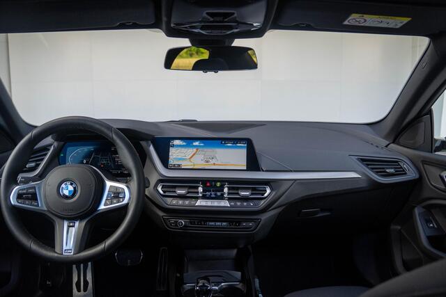 BMW 2-SERIE Gran Coupé 218i | Schuif- kanteldak | HIFI | Stuurwielverwarming