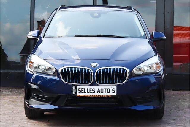 BMW 2-SERIE Active Tourer 225xe iPerformance Executive | Lichtmetalen velgen | Stoelverwarming | Automaat |