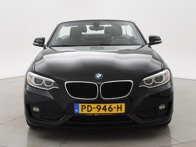 BMW 2-SERIE Cabrio 220i 184 PK AUT8 ORIG. NL + NAVIGATIE / XENON