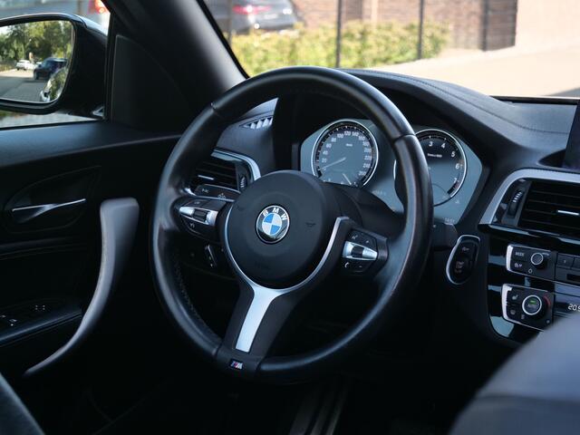 BMW 2-SERIE Cabrio 218i High Executive Edition 136 Pk Automaat Navi / DAB / M-pakket / 19 Inch / PDC