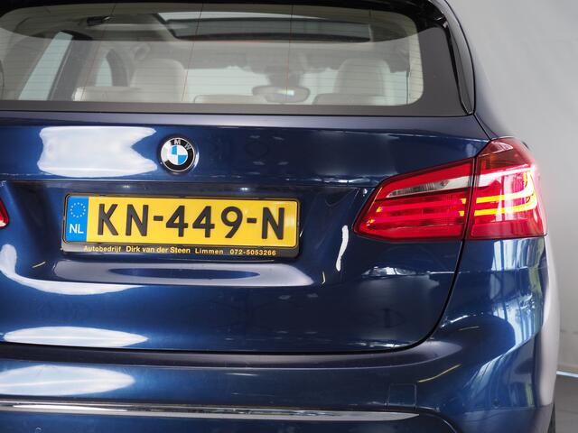 BMW 2-SERIE Active Tourer 218i Centennial High Executive | LED | Elektrisch Glazen Panorama-Dak | Carkit | Cruise Control | Parkeersensoren Achter | Keyless Start | Voorstoelen Verwarmt | Airco (Automatisch) |