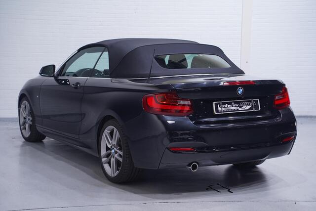 BMW 2-SERIE Cabrio 218d High Executive Leder Navi Camera Bi-Xenon PDC v+a Stoelverwarming