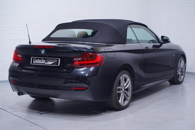 BMW 2-SERIE Cabrio 218d High Executive Leder Navi Camera Bi-Xenon PDC v+a Stoelverwarming