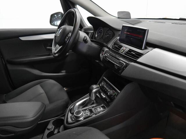 BMW 2-SERIE Active Tourer 225xe Executive | Head-Up | 2 jaar garantie | Verwacht November