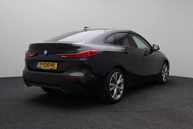 BMW 2-SERIE Gran Coupé 218i High Executive 2023 | Navigatie | Carplay | Stoelverwarming | Boekjes | 2 Sleutels | Cruise Control | Airco | Parkeersensoren | Digitaal Dashboard | Automaat