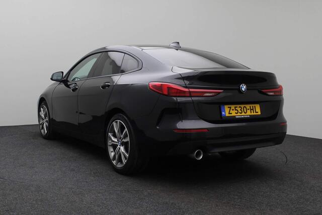 BMW 2-SERIE Gran Coupé 218i High Executive 2023 | Navigatie | Carplay | Stoelverwarming | Boekjes | 2 Sleutels | Cruise Control | Airco | Parkeersensoren | Digitaal Dashboard | Automaat