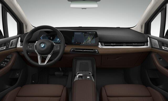 BMW 2-SERIE Active Tourer 225e xDrive Luxury-Line | Premium Pack | Comfort Pack | Elektr. Trekhaak