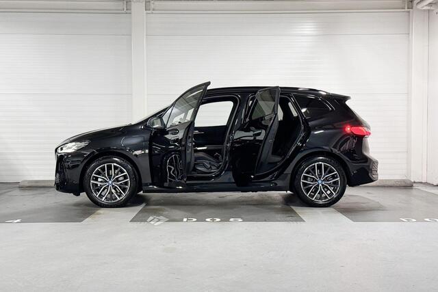 BMW 2-SERIE Active Tourer 225e xDrive M-Sport | Premium Pack | Travel Pack | Harman/Kardon | Schuif-/Kanteldak