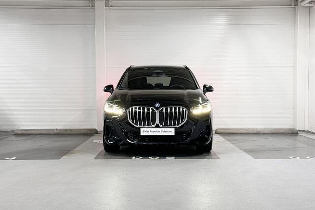 BMW 2-SERIE Active Tourer 225e xDrive M-Sport | Premium Pack | Travel Pack | Harman/Kardon | Schuif-/Kanteldak