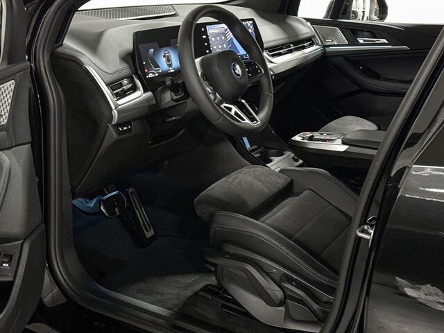 BMW 2-SERIE Active Tourer 225e xDrive M-Sport | Premium Pack | Travel Pack | Harman/Kardon | Schuif-/Kanteldak