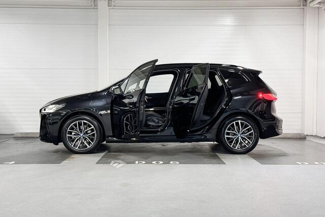 BMW 2-SERIE Active Tourer 225e xDrive M-Sport | Premium Pack | Travel Pack | Harman/Kardon | Schuif-/Kanteldak