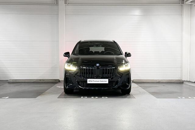 BMW 2-SERIE Active Tourer 225e xDrive M-Sport | Premium Pack | Travel Pack | Harman/Kardon | Schuif-/Kanteldak