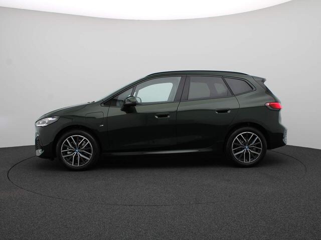 BMW 2-SERIE Active Tourer 225e xDrive M Sportpakket | Equipment Pack | Comfort Pack | Travel Pack