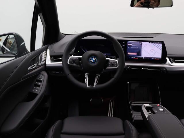 BMW 2-SERIE Active Tourer 225e xDrive M Sportpakket | Equipment Pack | Comfort Pack | Travel Pack