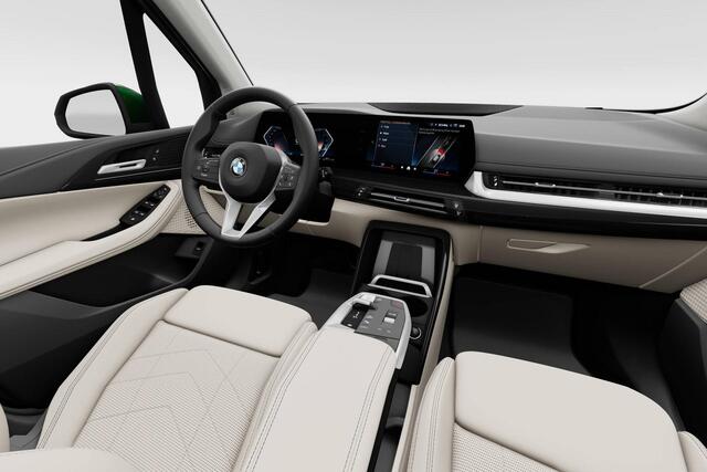 BMW 2-SERIE Active Tourer 218i | Luxury Line | Premium Pack | Glazen Panoramadak