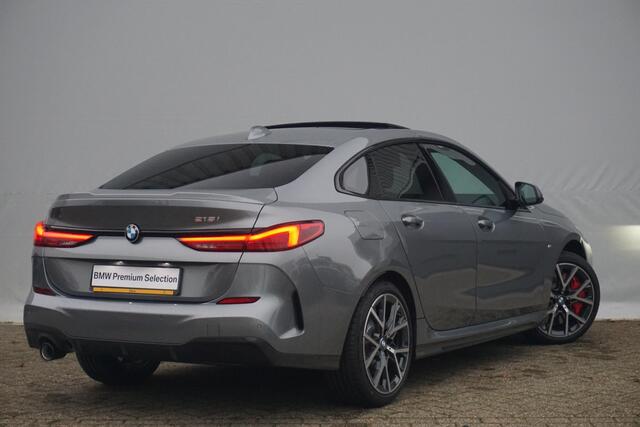 BMW 2-SERIE Gran Coupé 218i High Executive M Sport Pro / Hifi / Comfort Pack / Trekhaak / Panorama Dak / Stoel- en Stuurverwarming