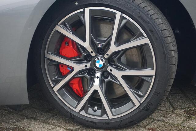 BMW 2-SERIE Gran Coupé 218i High Executive M Sport Pro / Hifi / Comfort Pack / Trekhaak / Panorama Dak / Stoel- en Stuurverwarming