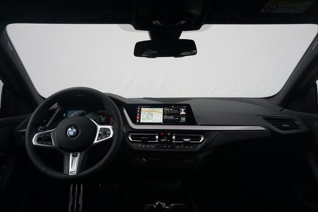 BMW 2-SERIE Gran Coupé 218i High Executive M Sport Pro / Hifi / Comfort Pack / Trekhaak / Panorama Dak / Stoel- en Stuurverwarming