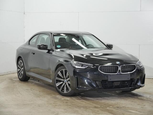 BMW 2-SERIE Coupé 218i Coupe | 18" | Camera | Stoelverwarming | Wide Screen Display