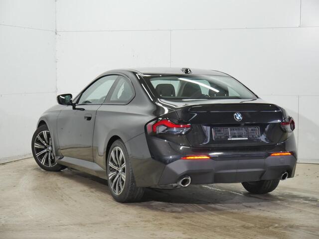 BMW 2-SERIE Coupé 218i Coupe | 18" | Camera | Stoelverwarming | Wide Screen Display