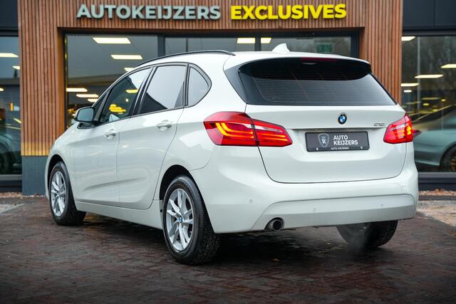 BMW 2-SERIE Active Tourer 218i Cruise Navigatie Stoelverw. PDC LED