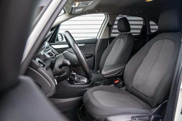 BMW 2-SERIE Active Tourer 218i Cruise Navigatie Stoelverw. PDC LED