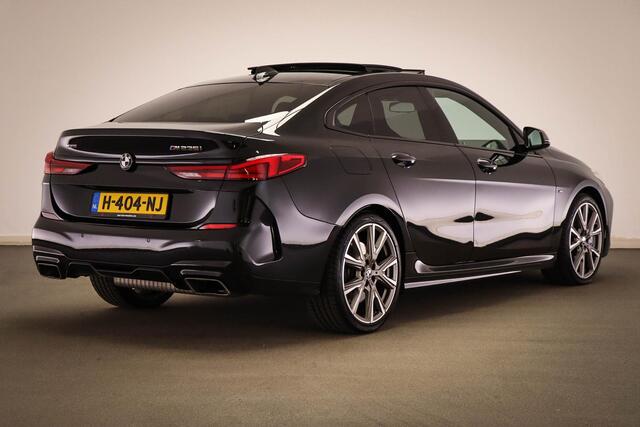 BMW 2-SERIE Gran Coupé M235i xDrive High Executive Edition | PANORAMADAK | HARMAN KARDON | LEDER