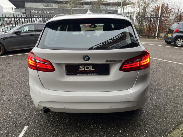 BMW 2-SERIE Active Tourer 225xe iPerformance Executive // FULL LED // ADAPTIV. CRUISE // PDC // ELEK. ACHTERKLEP // STOELVERWARMING // NAVI //