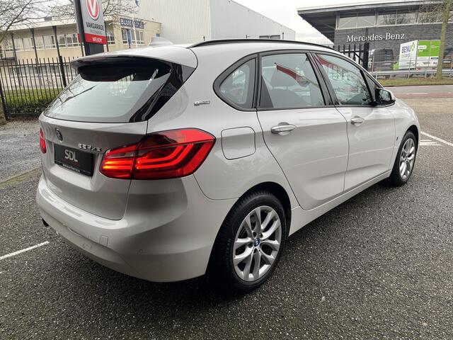 BMW 2-SERIE Active Tourer 225xe iPerformance Executive // FULL LED // ADAPTIV. CRUISE // PDC // ELEK. ACHTERKLEP // STOELVERWARMING // NAVI //