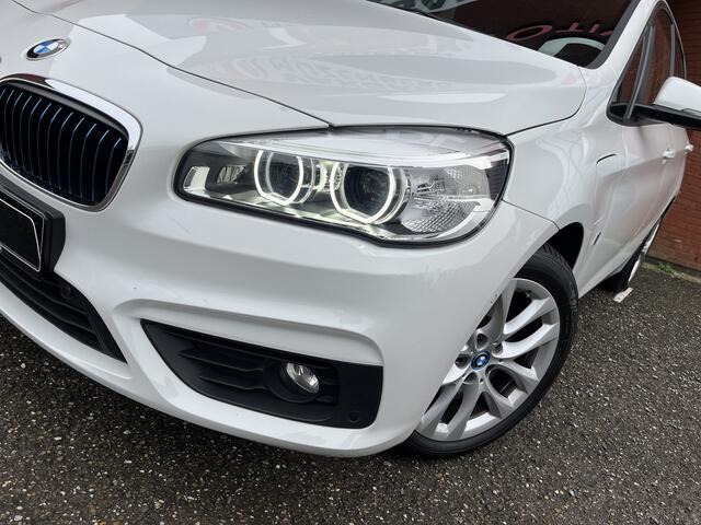 BMW 2-SERIE Active Tourer 225xe iPerformance Executive // FULL LED // ADAPTIV. CRUISE // PDC // ELEK. ACHTERKLEP // STOELVERWARMING // NAVI //