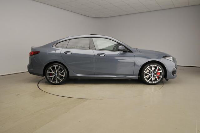 BMW 2-SERIE Gran Coupé 218i | Model M Sport | M Sportpakket Pro | Equipment Pack | Comfort Pack | Travel Pack