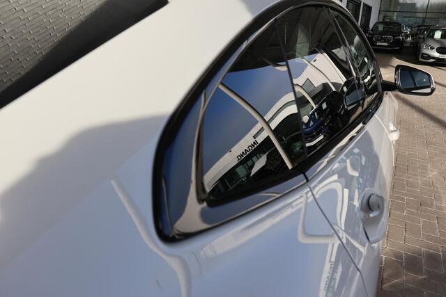 BMW 2-SERIE Coupé 218i | M Sportpakket pro | Model M Sport | Convenience Pack