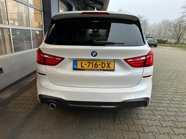 BMW 2-SERIE 218I 7P. HIGH EXEC. 7 PERS. ALL.IN.