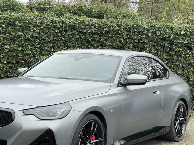 BMW 2-SERIE Coupé 220i | Frozen Pure Grey | M-Sport Pro | 19'' | Harman/Kardon | Getint Glas