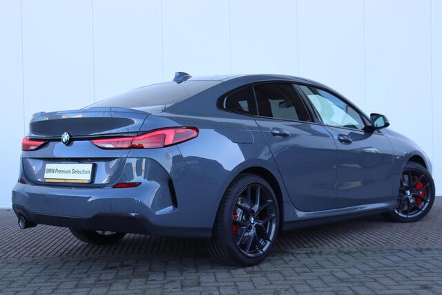 BMW 2-SERIE Gran Coupé 218i M Sportpakket Pro/ Premium Pack/ Comfort Pack/ Travel Pack/ Stuurwiel verwarmd/ Comfort Access/ panoramadak/ M Sportstoelen/
