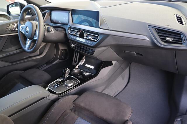 BMW 2-SERIE Gran Coupé 218i M Sportpakket Pro/ Premium Pack/ Comfort Pack/ Travel Pack/ Stuurwiel verwarmd/ Comfort Access/ panoramadak/ M Sportstoelen/