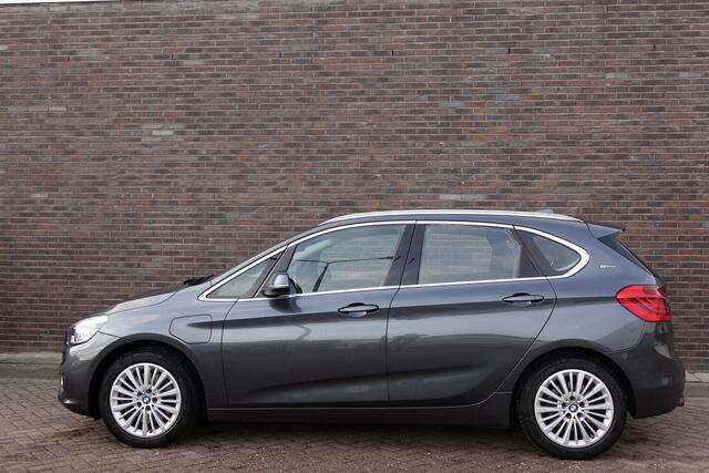 BMW 2-SERIE Active Tourer 225xe Centennial High Executive 4x4 panoramadak Full options Hybride