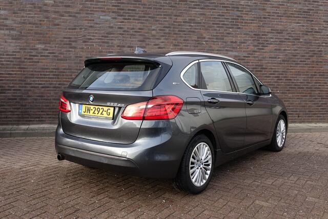 BMW 2-SERIE Active Tourer 225xe Centennial High Executive 4x4 panoramadak Full options Hybride