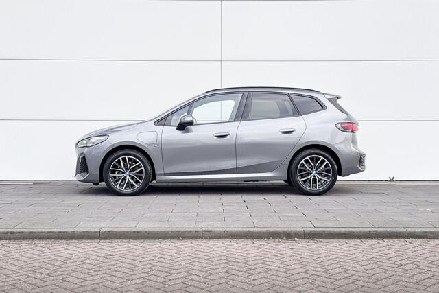 BMW 2-SERIE Active Tourer 225e xDrive | M Sport | Premium Pack | Travel Pack
