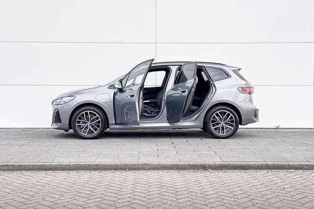 BMW 2-SERIE Active Tourer 225e xDrive | M Sport | Premium Pack | Travel Pack