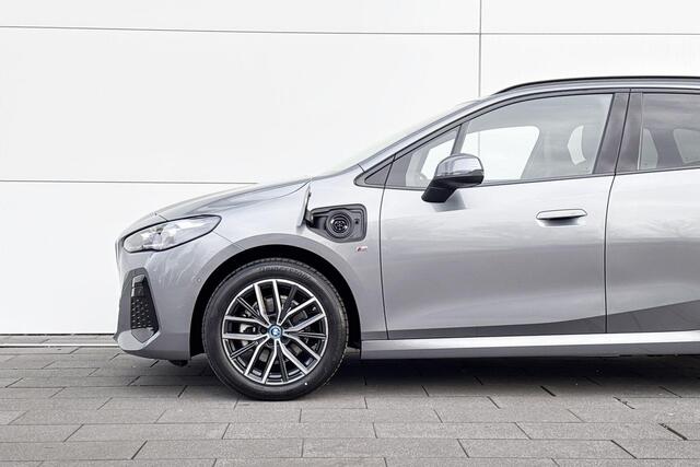 BMW 2-SERIE Active Tourer 225e xDrive | M Sport | Premium Pack | Travel Pack
